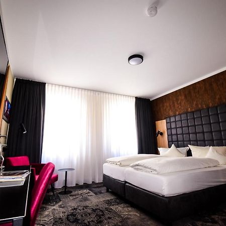 Hotel Roter Loewe Ulm Exterior photo