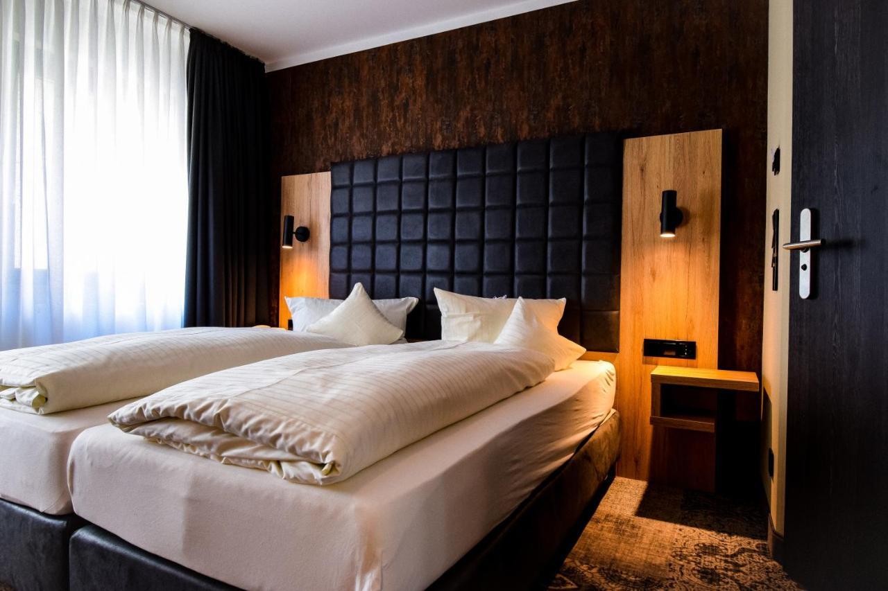 Hotel Roter Loewe Ulm Exterior photo
