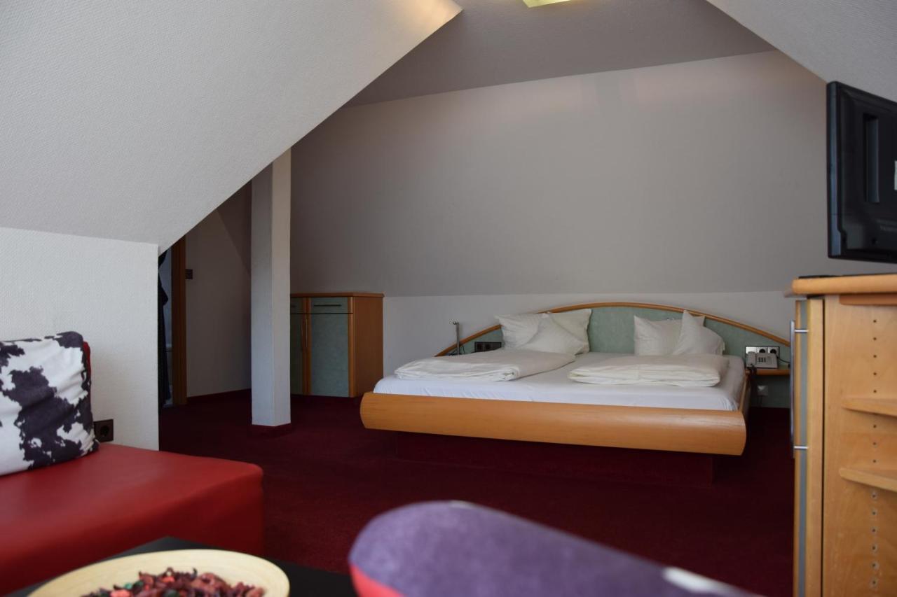 Hotel Roter Loewe Ulm Exterior photo